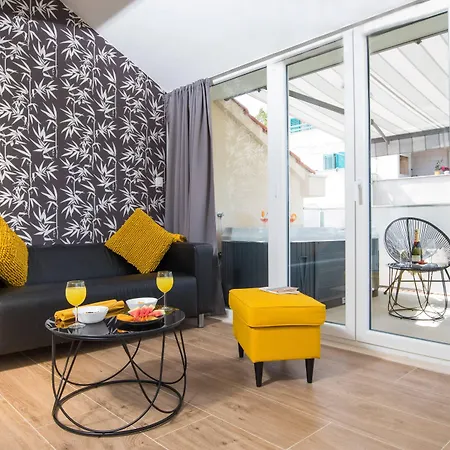 Velvet Apartment