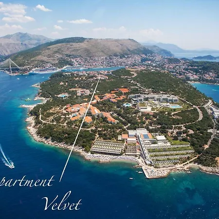 Velvet دوبروفينك